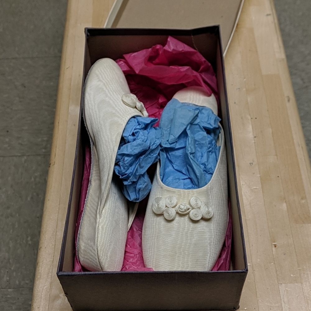 Amy-Jo Gladstone slippers